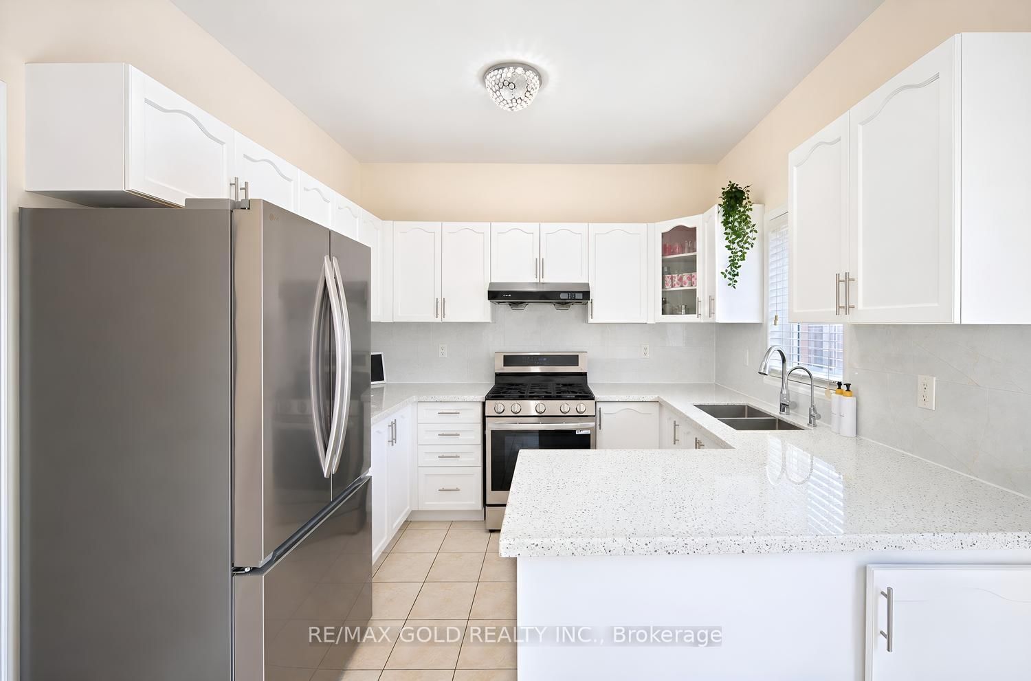 14 Maddybeth Brampton,ON L6Y 5R7 — Photo 16