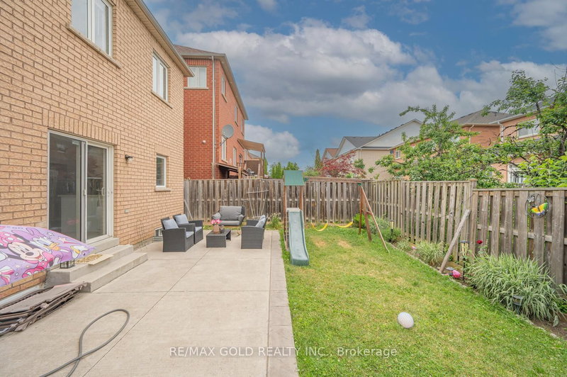 14 Maddybeth Brampton,ON L6Y 5R7 — Photo 46