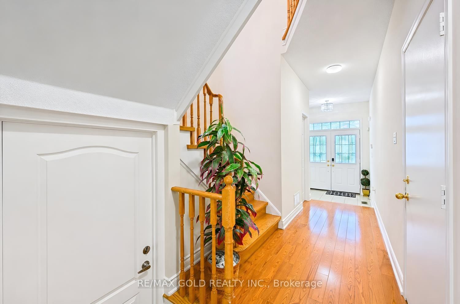 14 Maddybeth Brampton,ON L6Y 5R7 — Photo 6