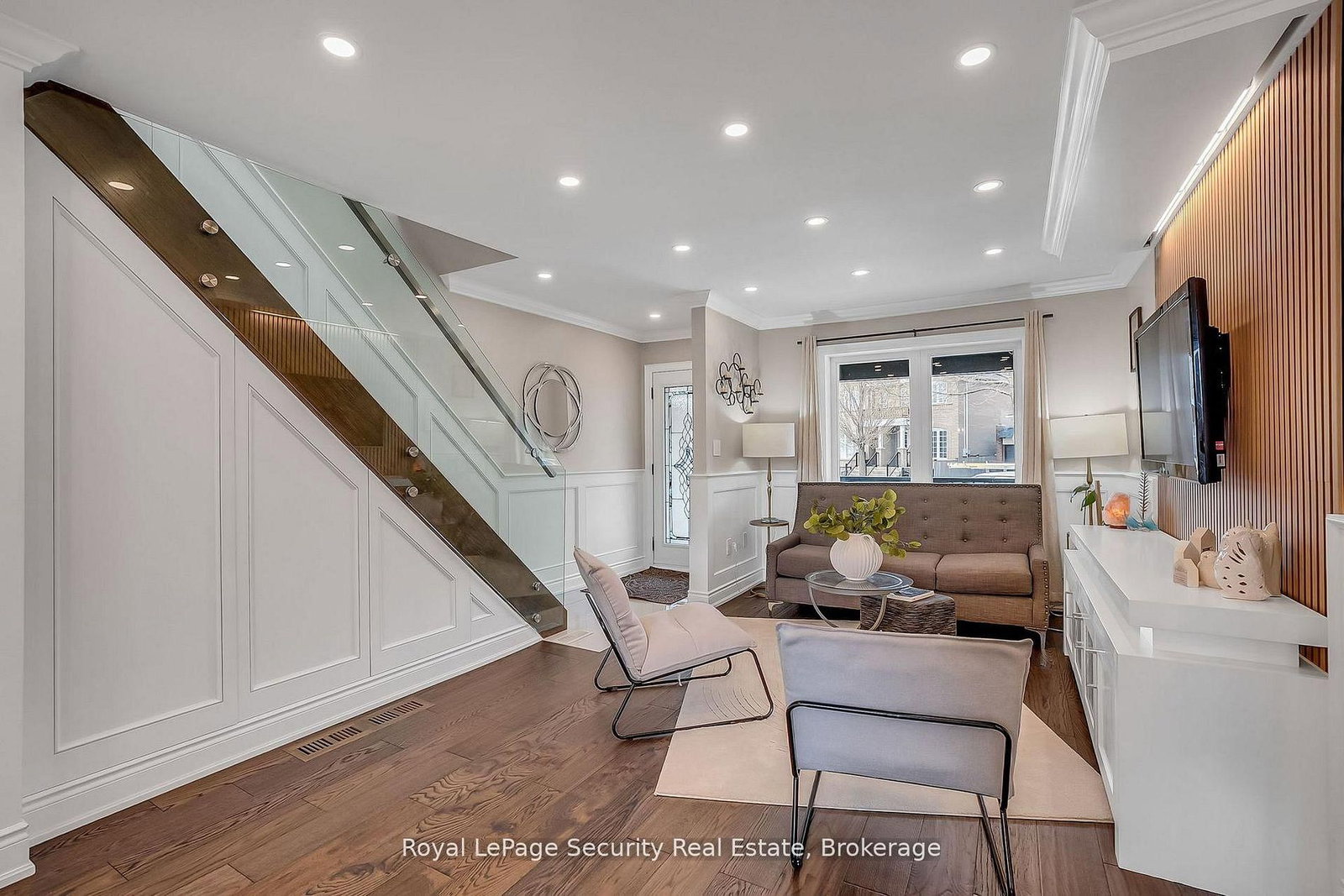 67 Northland Avenue • Toronto, ON photo 8