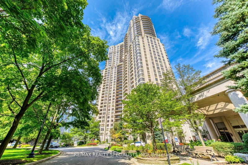 3005 - 35 Kingsbridge Garden Circle