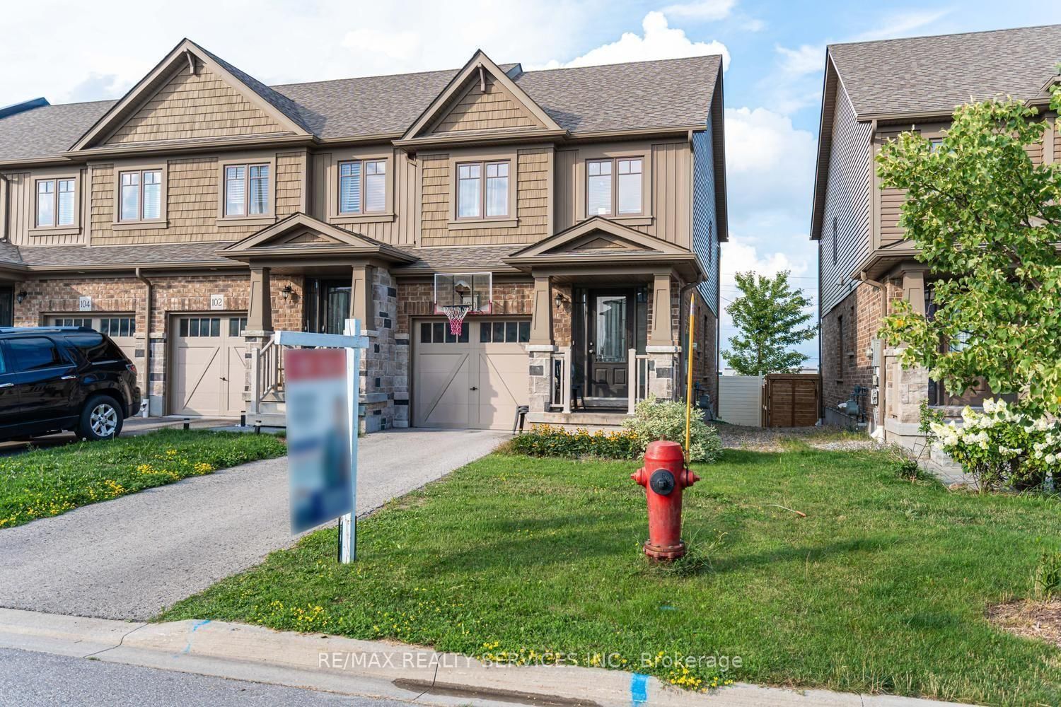 100 Winterton Court • Orangeville, ON photo 5