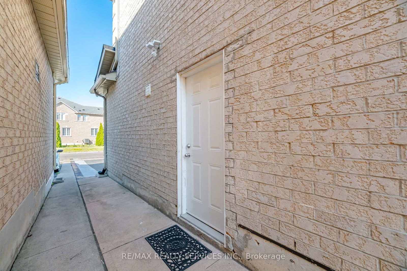 48 Severin Street • Brampton, ON photo 45