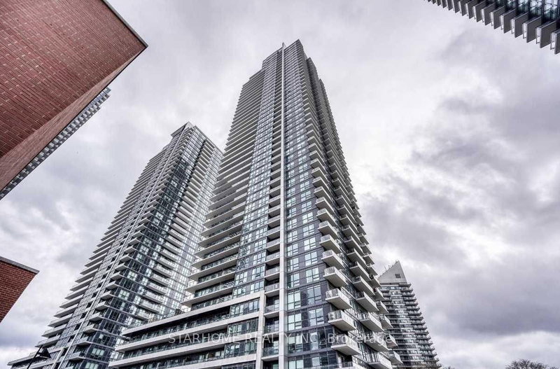 1810 - 2220 Lake Shore Boulevard W