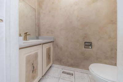 33 Greenwich Brampton,ON L6S 2E6 — Photo 17