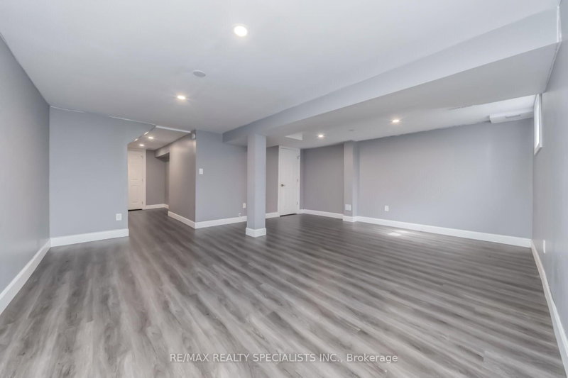 33 Greenwich Brampton,ON L6S 2E6 — Photo 36