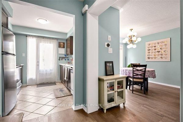 745 Challinor Milton,ON L9T 7V5 — Photo 8