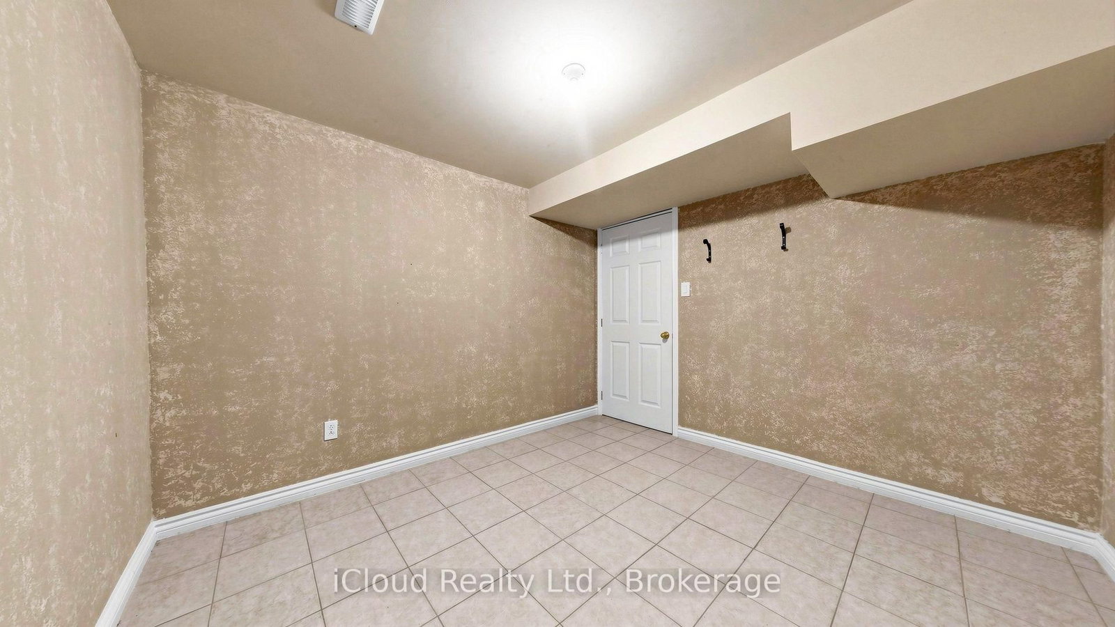 5661 Volpe Avenue • Mississauga, ON photo 34