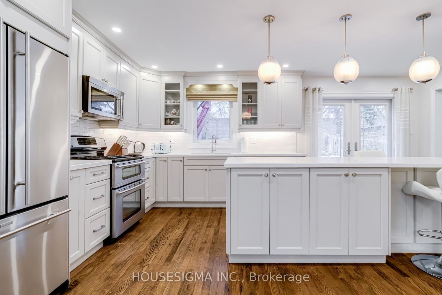 Listing Image 9