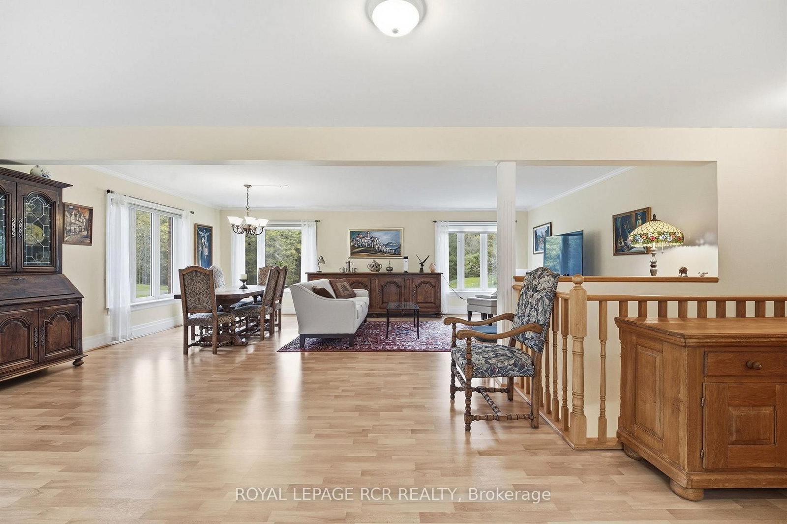 Listing Image 6