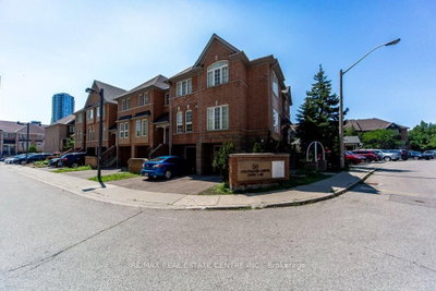 7 - 50 Strathaven Drive