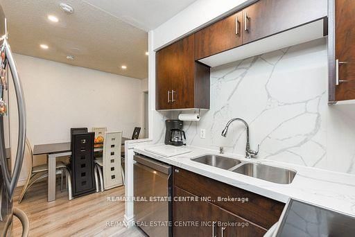520-7405 Goreway Dr, Mississauga, view 34
