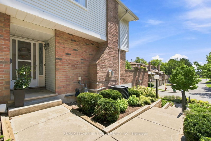1 - 1503 Upper Middle Road