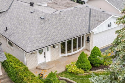 33 Grassmere Crescent • Brampton, ON photo 3