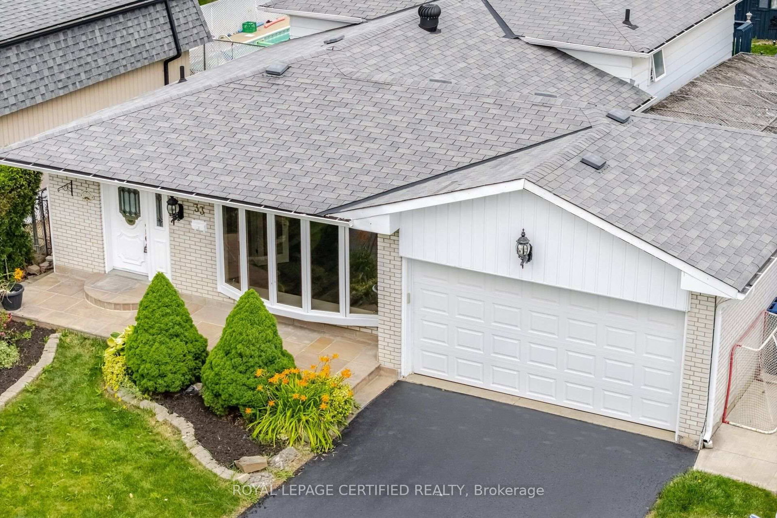 33 Grassmere Crescent • Brampton, ON photo 4