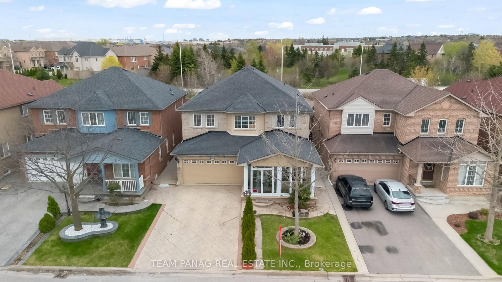 10 Hollowgrove Boulevard • Brampton, ON photo 1