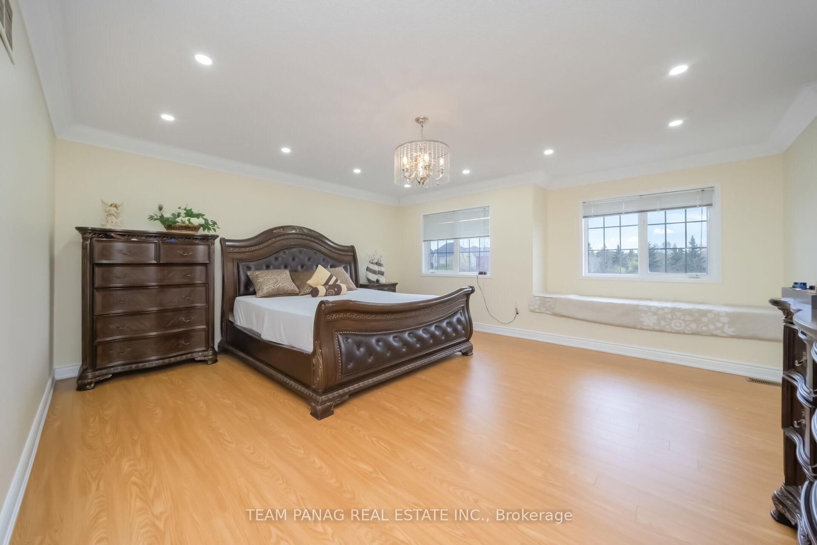 10 Hollowgrove Boulevard • Brampton, ON photo 21