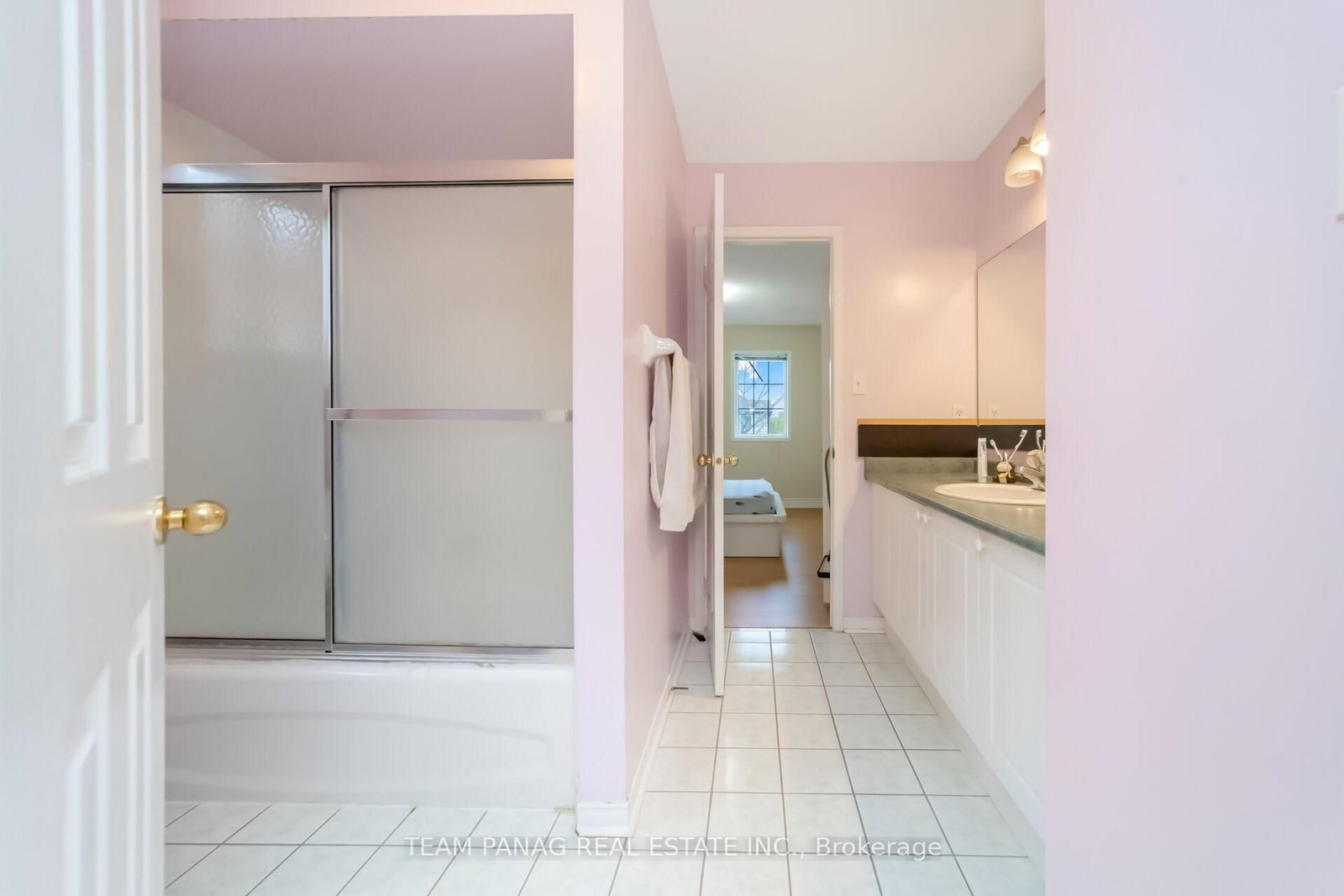 10 Hollowgrove Boulevard • Brampton, ON photo 26