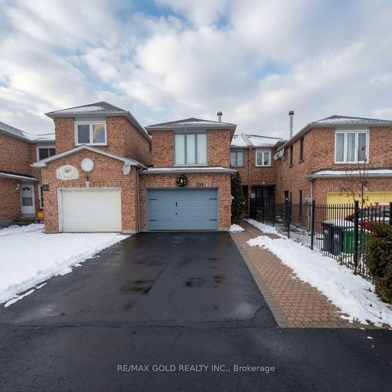 711 Ashprior Avenue