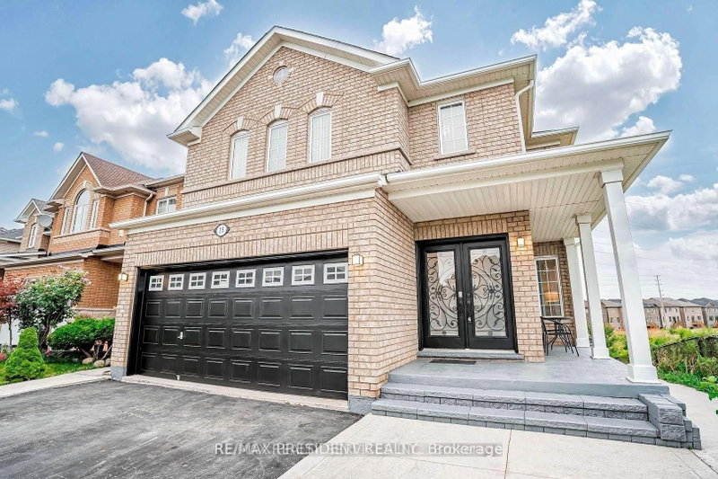 15 Roundstone Drive