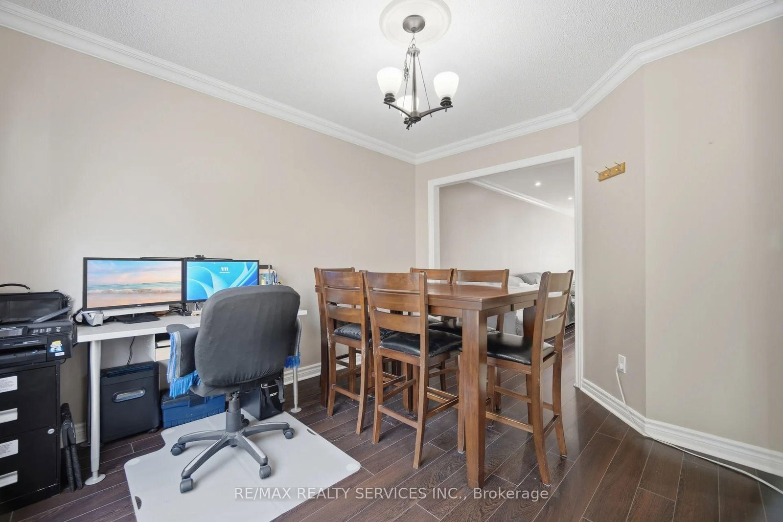 10 Hartnell Square • Brampton, ON photo 11