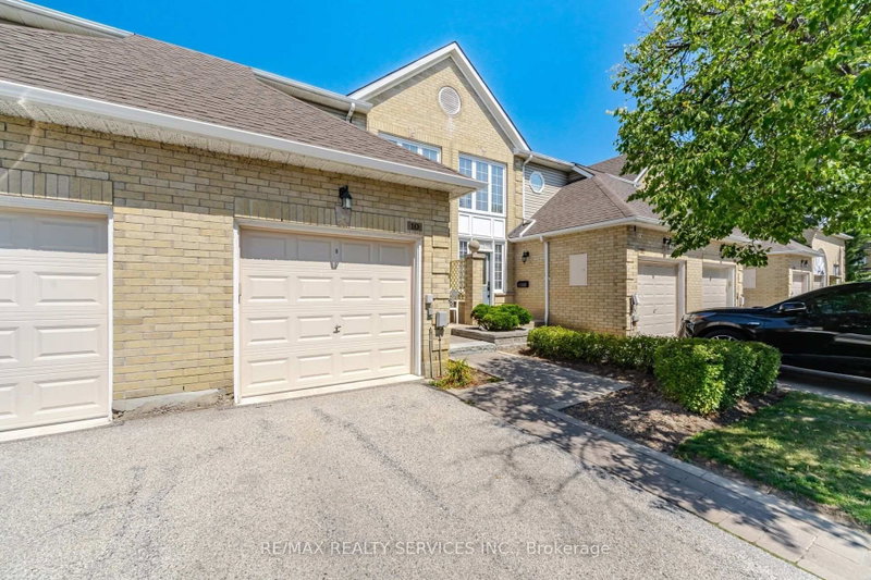 10 Hartnell Square