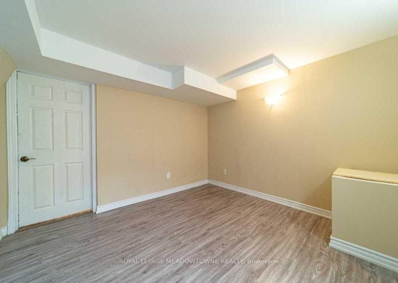 1036 Yates Drive