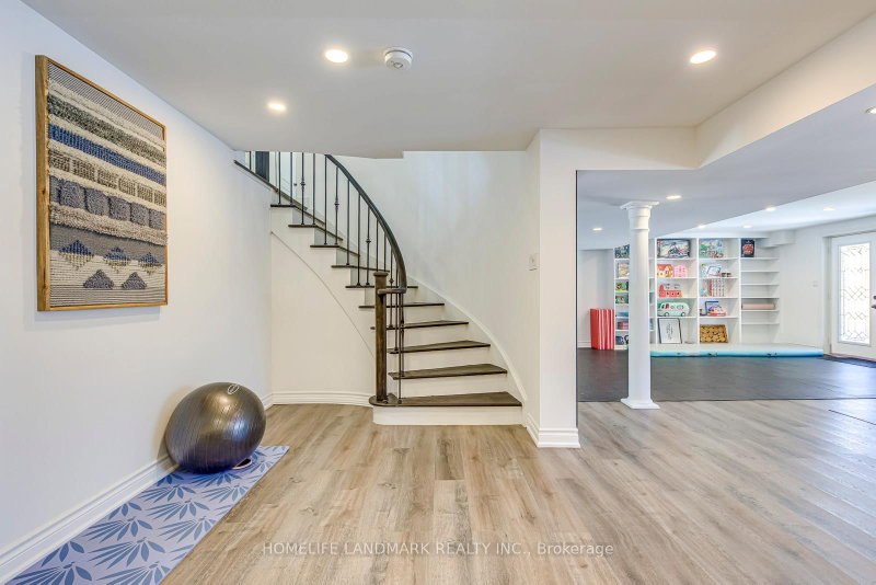 1516 Pinery Oakville,ON L6H 7J9 — Photo 39