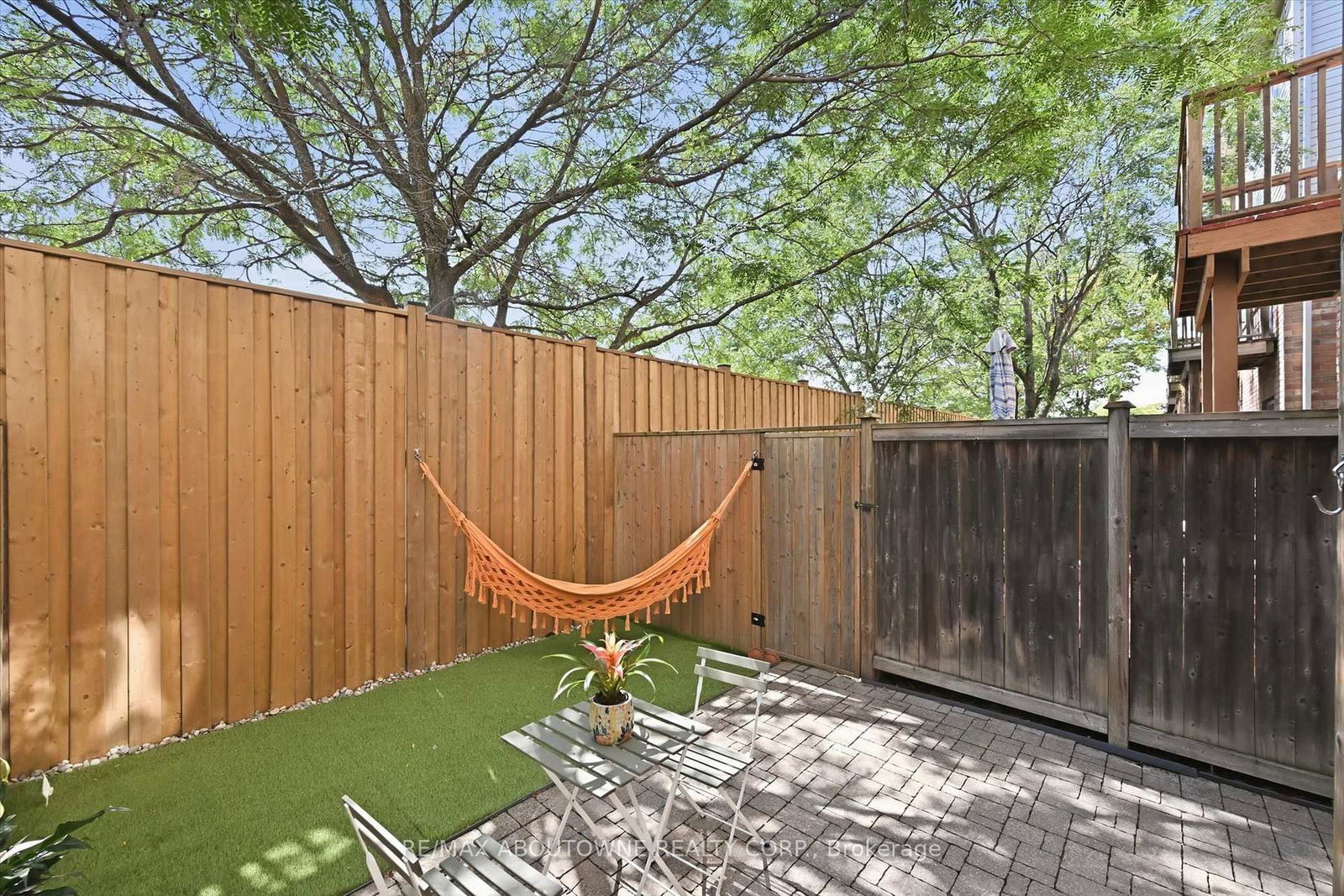 678 Rowley Common • Burlington, ON photo 29