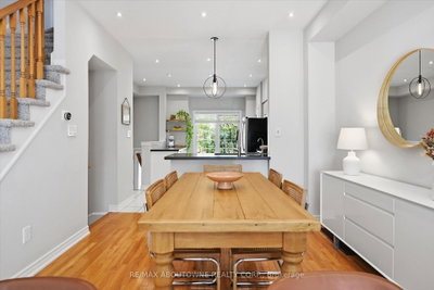 678 Rowley Common • Burlington, ON photo 6
