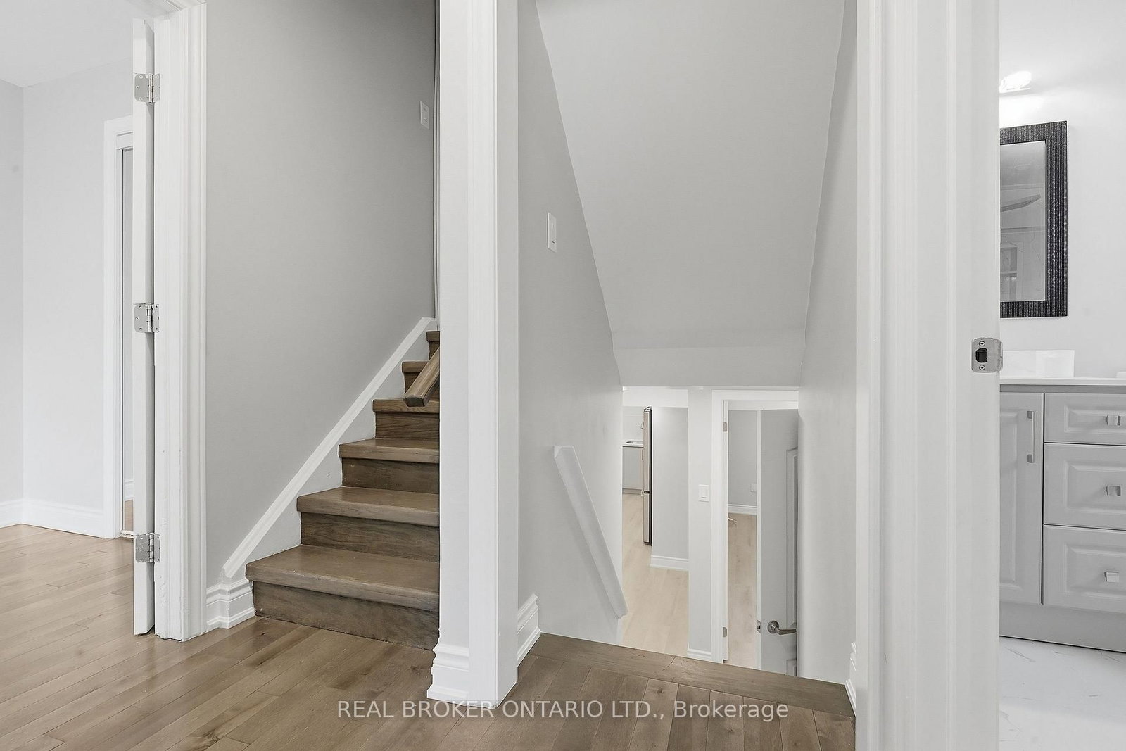 2535 Padstow Crescent • Mississauga, ON photo 31