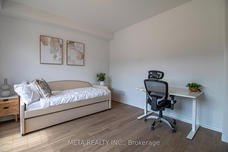 1359 William Halton Parkway