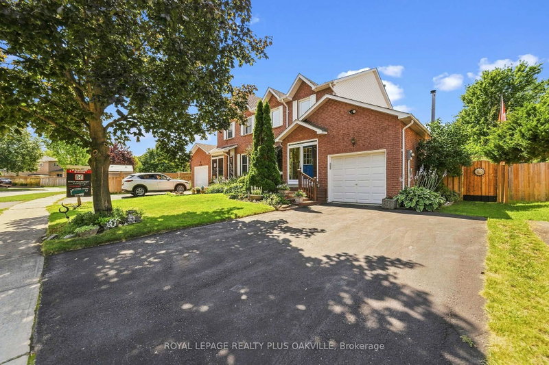 2238 MacLennan Drive