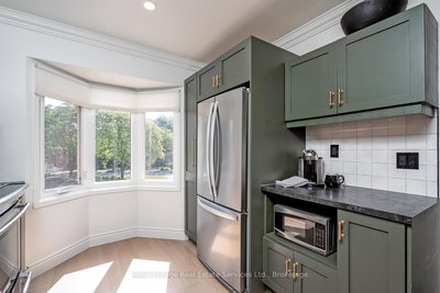 65 Normandy Place • Oakville, ON photo 6