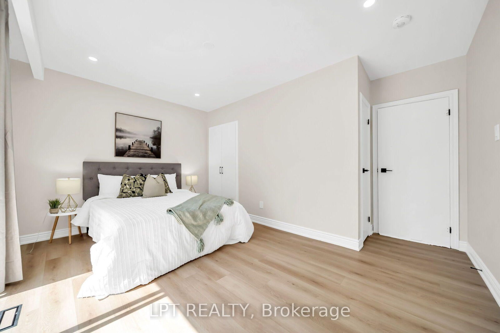 41 Keegan Crescent • Toronto, ON photo 18