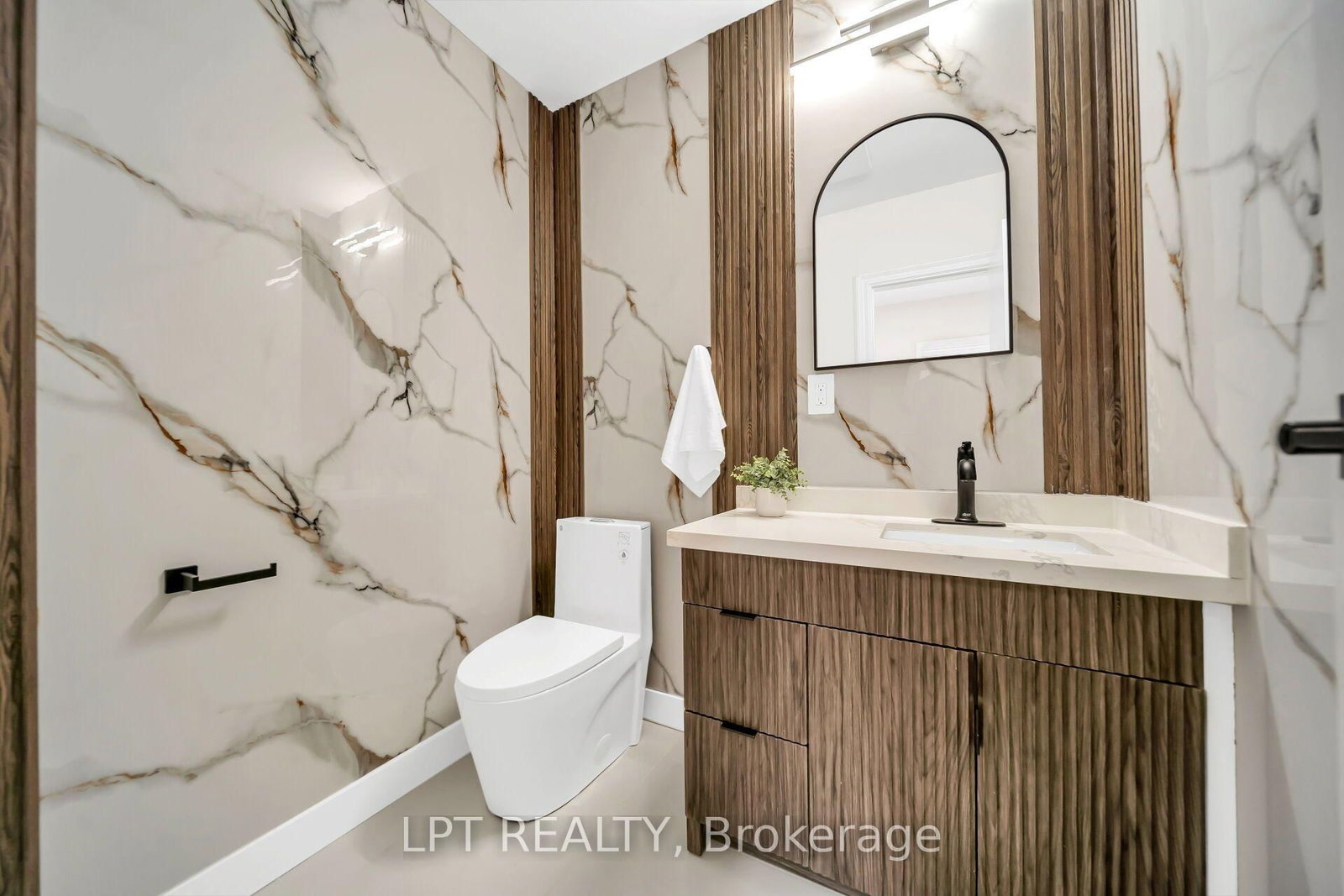 41 Keegan Crescent • Toronto, ON photo 19