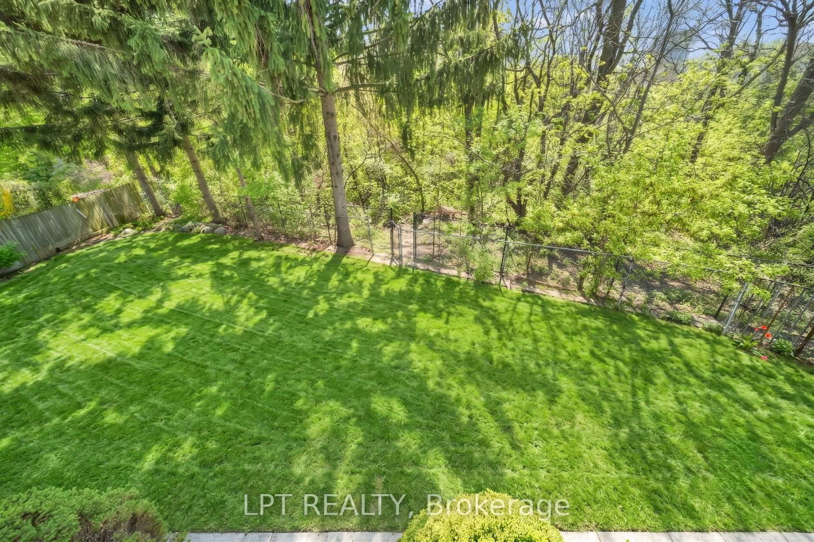 41 Keegan Crescent • Toronto, ON photo 22