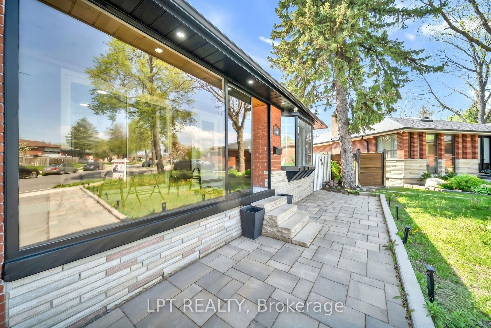 41 Keegan Crescent • Toronto, ON photo 4