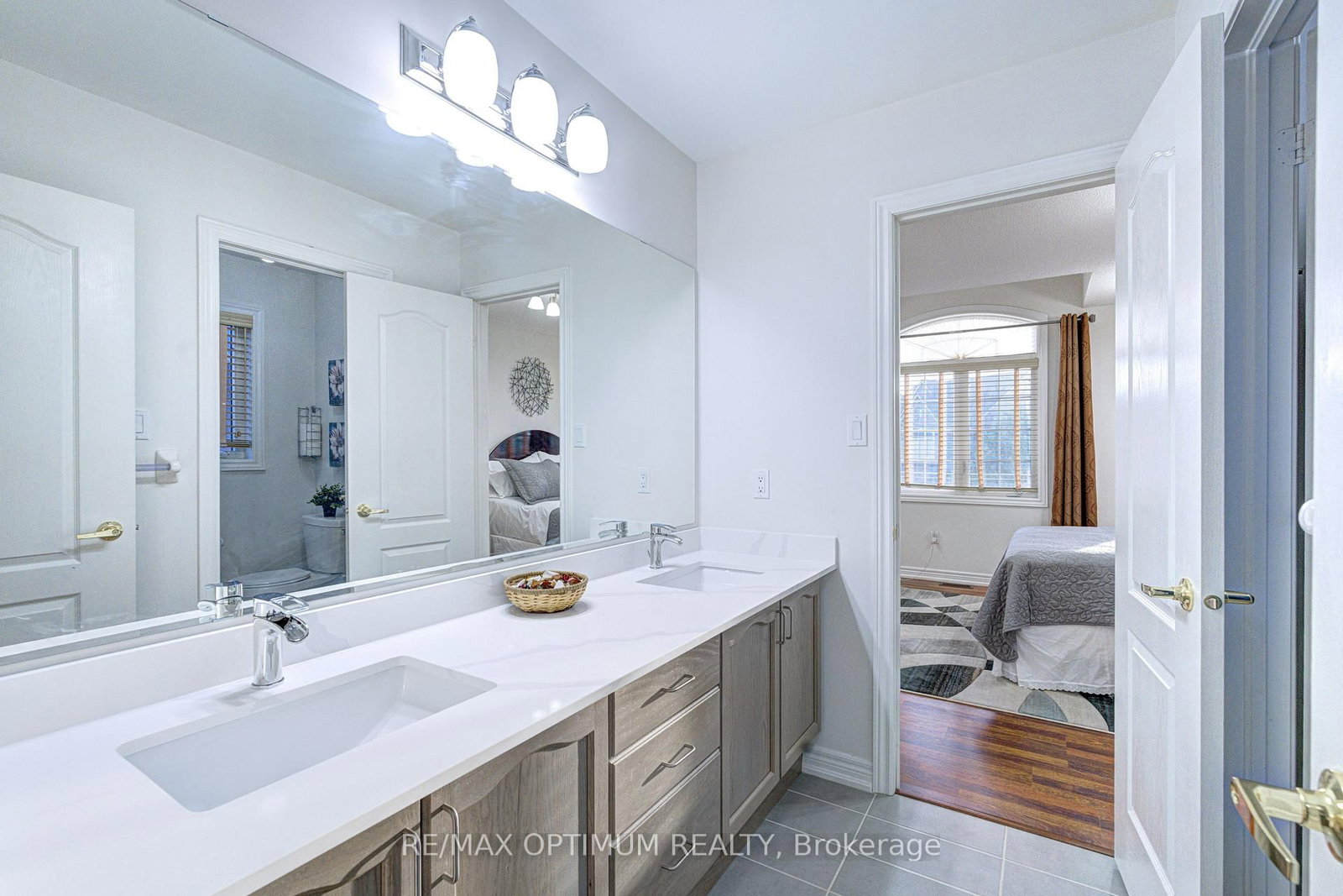 54 Midcrest Circle • Brampton, ON photo 34