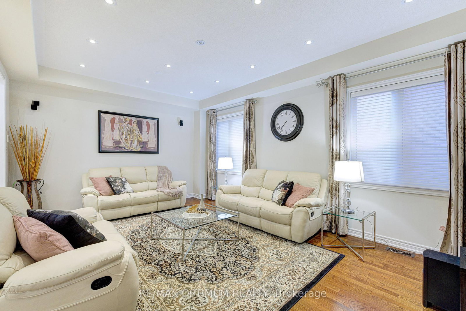 54 Midcrest Circle • Brampton, ON photo 7