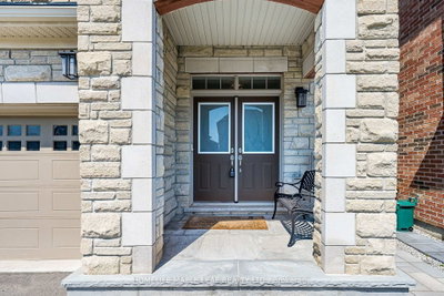 4039 Eternity Way • Oakville, ON photo 4