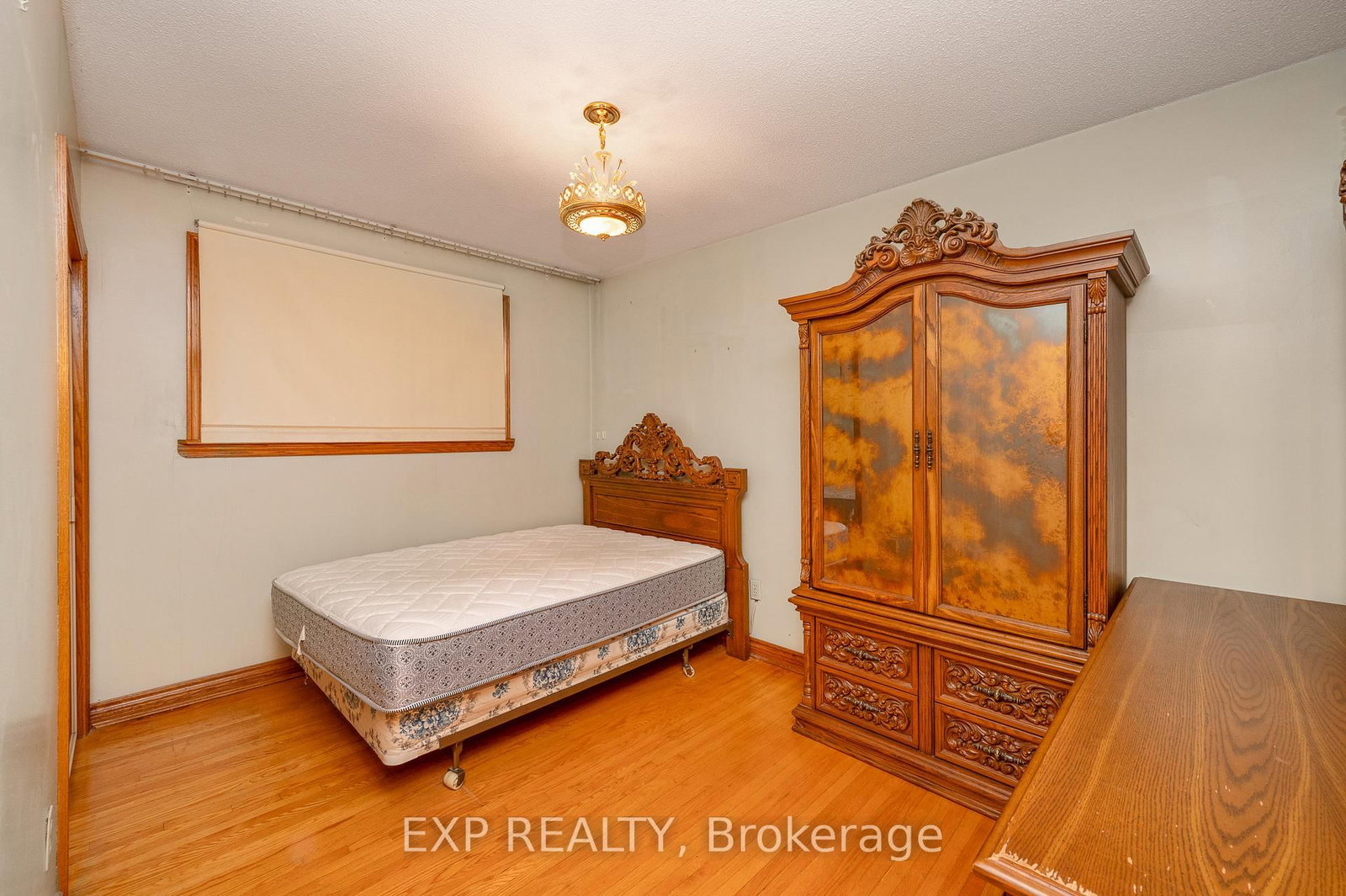 52 Storer Drive • Toronto, ON photo 32