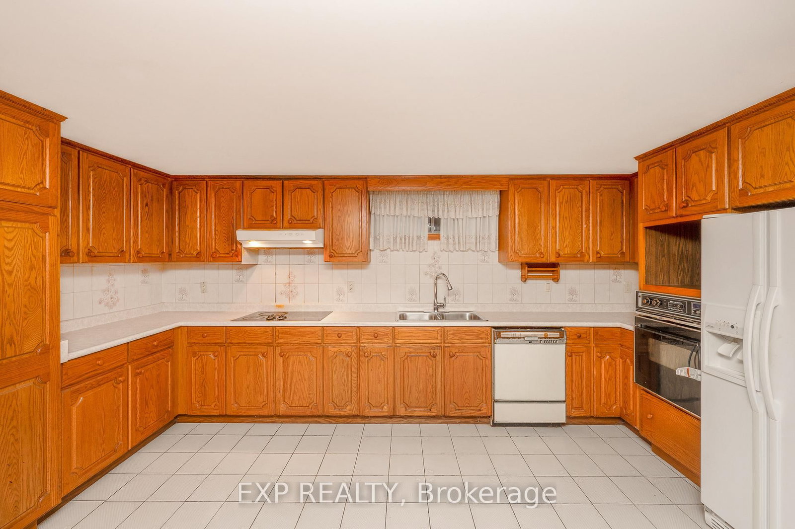 52 Storer Drive • Toronto, ON photo 39