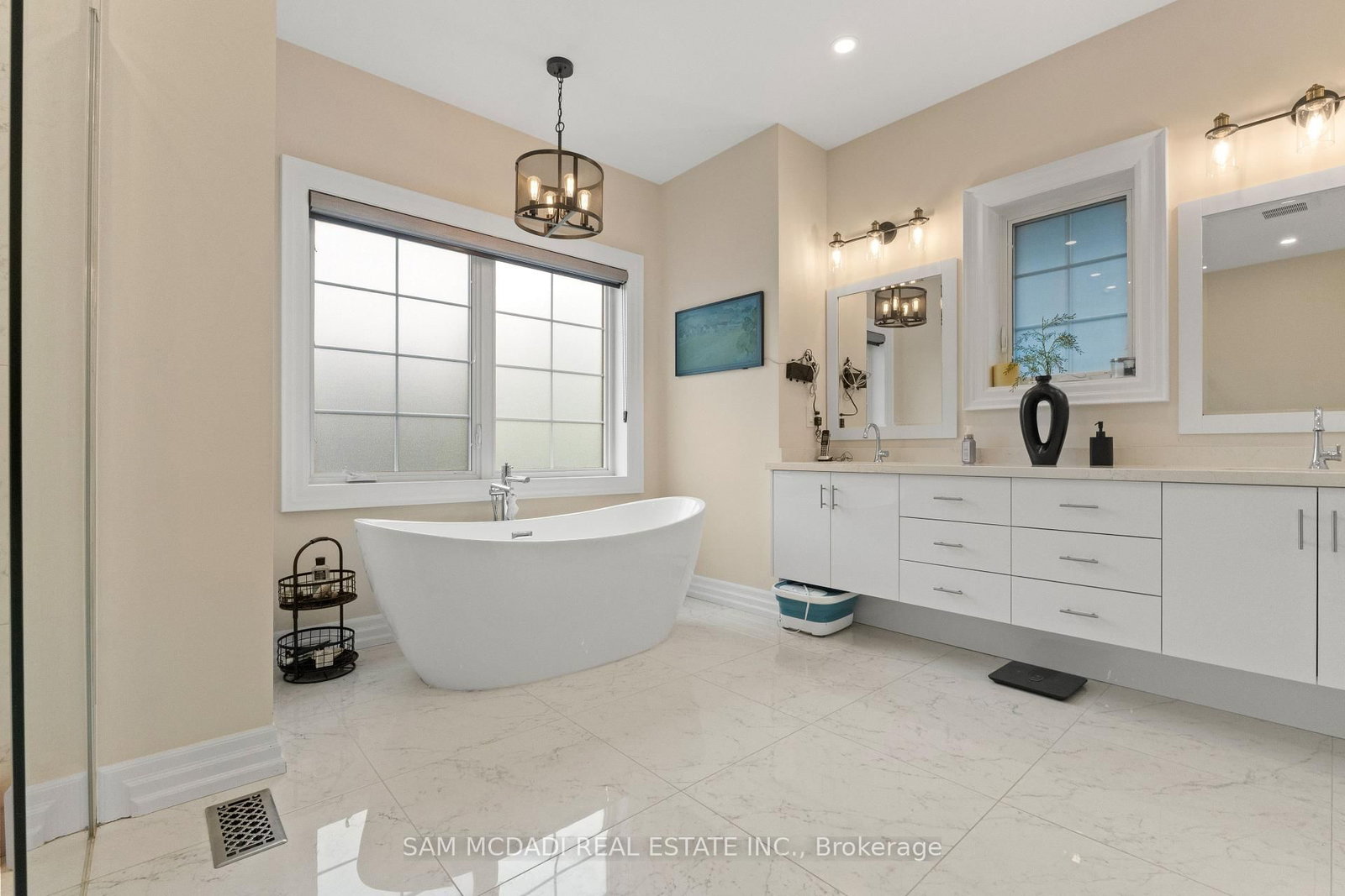 834 Edistel Crescent • Mississauga, ON photo 19