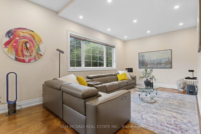 834 Edistel Crescent • Mississauga, ON photo 6