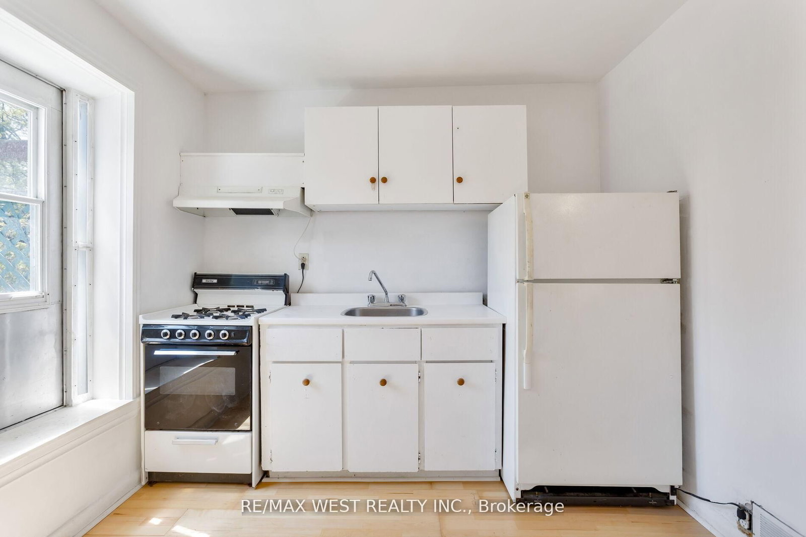 39 Noble Street • Toronto, ON photo 25