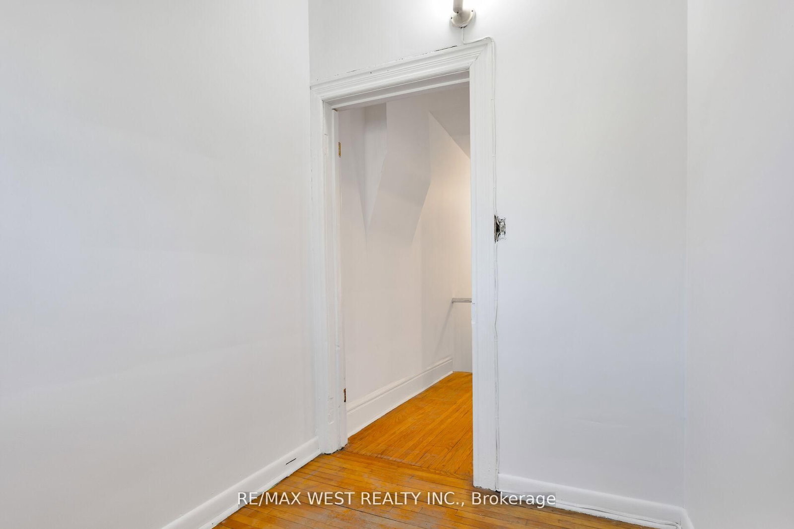 39 Noble Street • Toronto, ON photo 36