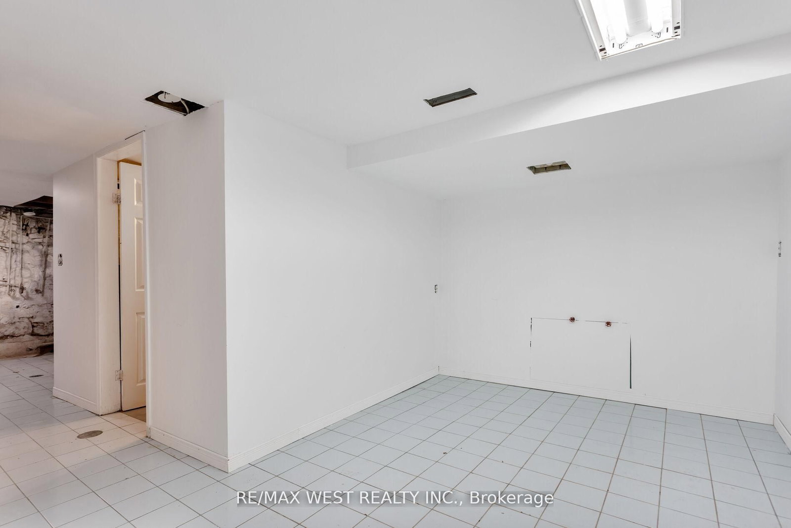 39 Noble Street • Toronto, ON photo 50