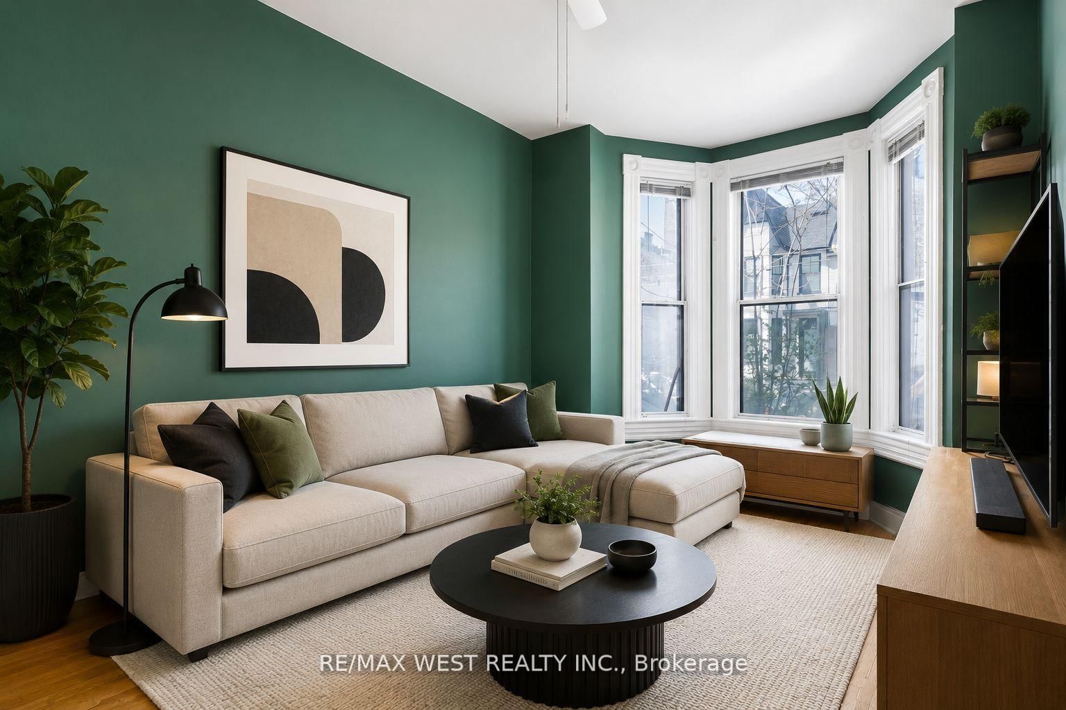 39 Noble Street • Toronto, ON photo 6