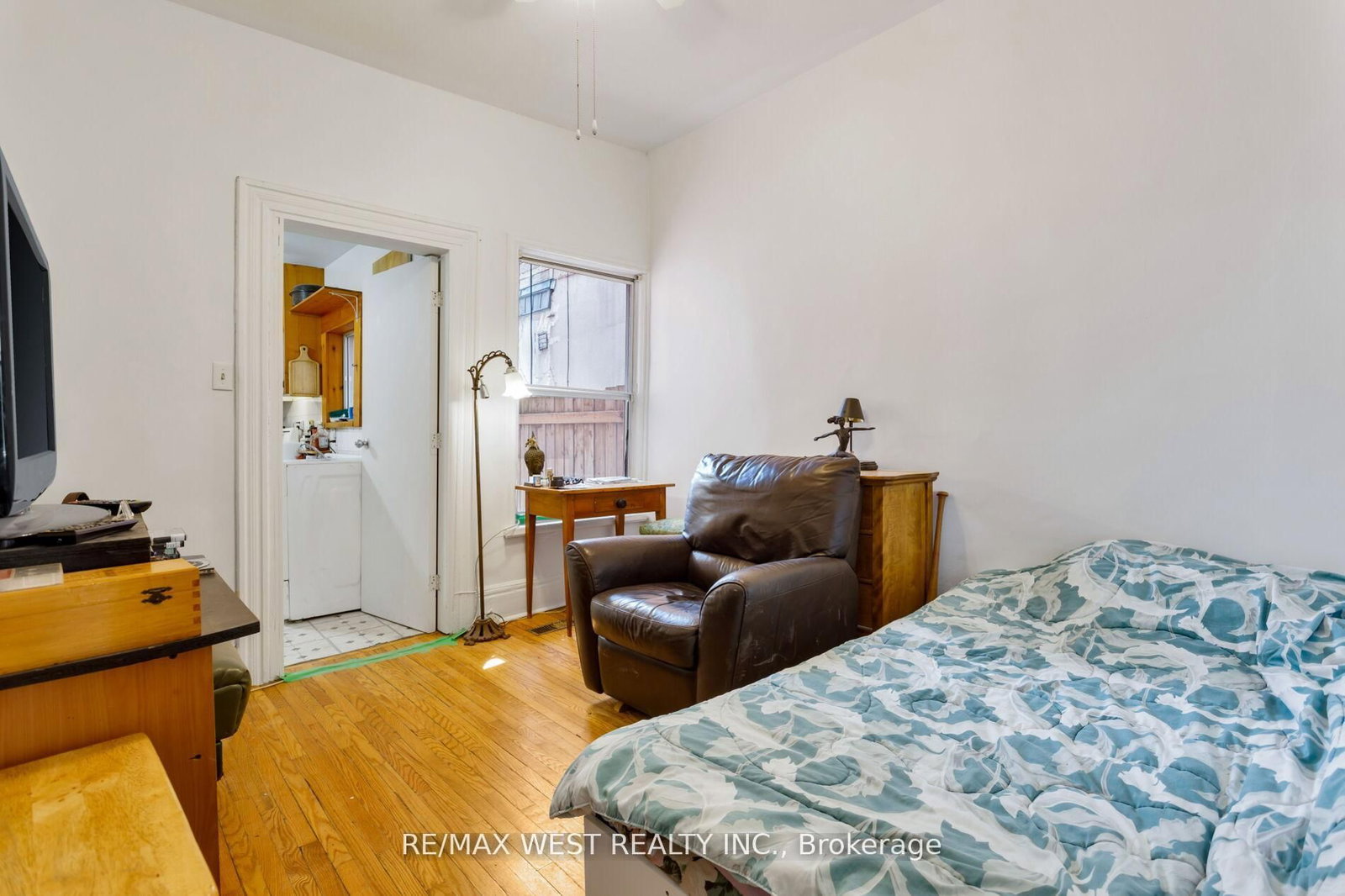 39 Noble Street • Toronto, ON photo 9